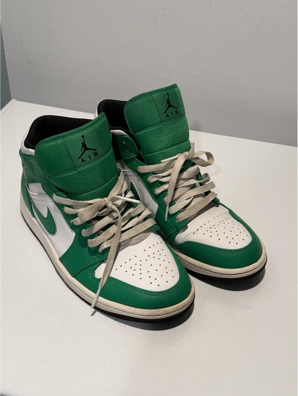 Mens Nike Air Jordan 1 Mid Sneakers Size 8.5 Lucky Green